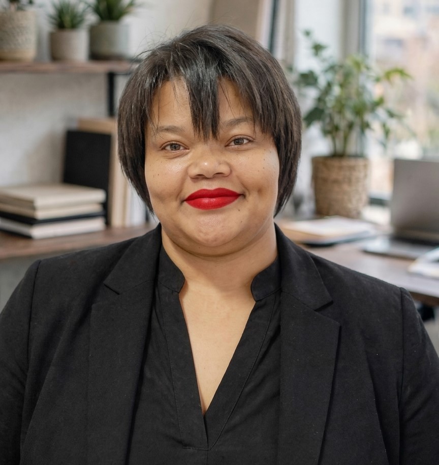 Sue-Ann Marlise Koopman - Professional Assistant